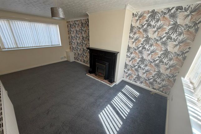 63, Barlow Road, Wednesbury photo 3