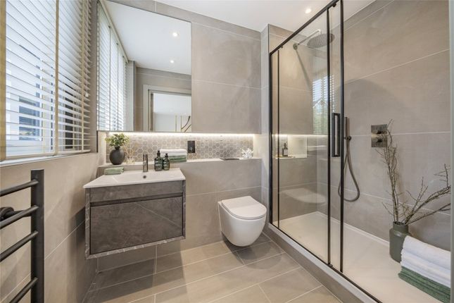 32 Rosemount House, Rosemount Avenue, West Byfleet photo 4
