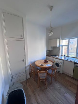 363 Caledonian Road, London photo 5