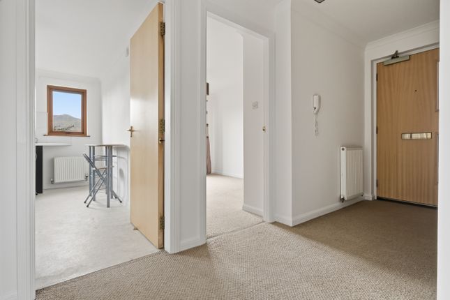 17, Finglen Crescent, Clackmananshire photo 3
