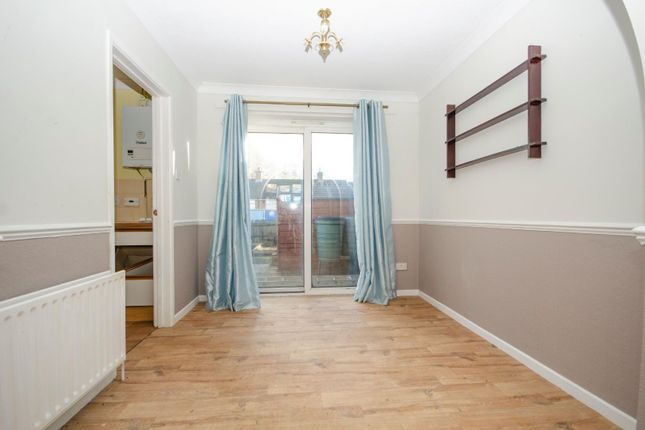 104, Burke Drive, Southampton photo 4