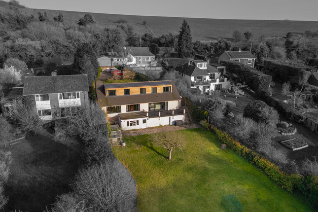 Wychwood,, Foundry Lane, Princes Risborough photo 2