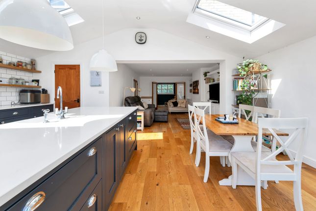 86a High Street, Royston photo 4