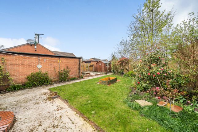 Detached bungalow for sale in Leconfield Close, Lincoln, Lincolnshire