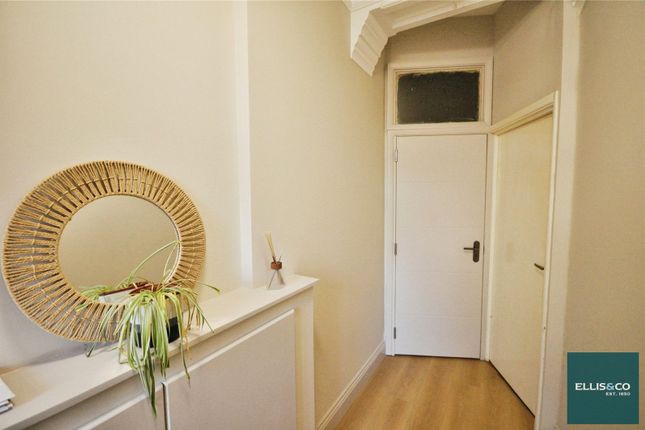 First & Second Floor Flat, 4, Mountfield Road, Finchley photo 2