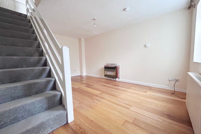 46, Somergate Road, Cheltenham photo 2
