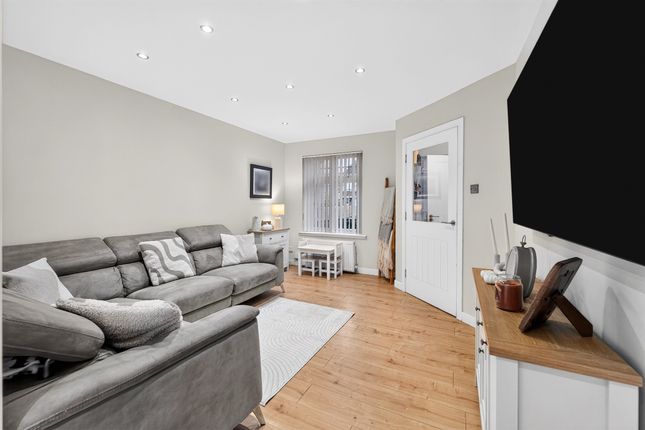 12, Barr Crescent, Irvine photo 4