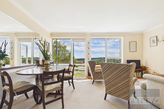 3 Caldbec Court, Caldbec Hill, Battle photo 3