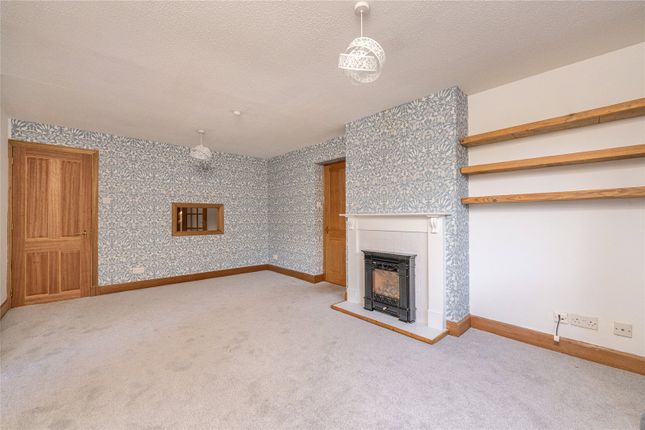12, Hallcroft Green, Ratho photo 4