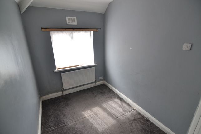 40 Marston Road, Wolverhampton photo 4