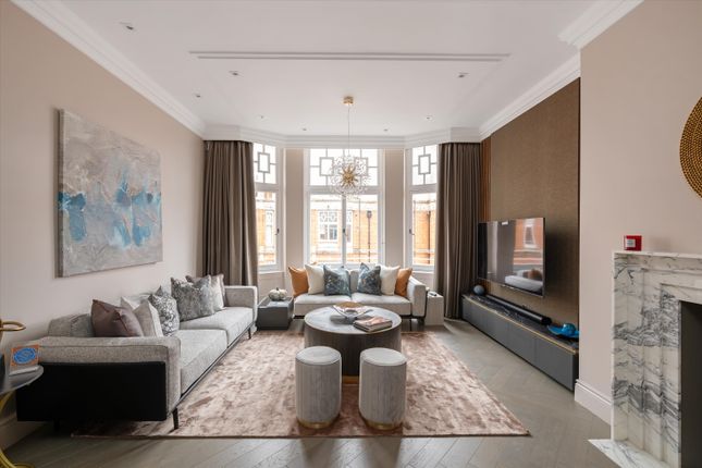 Thumbnail Flat for sale in Montagu Mansions, Marylebone