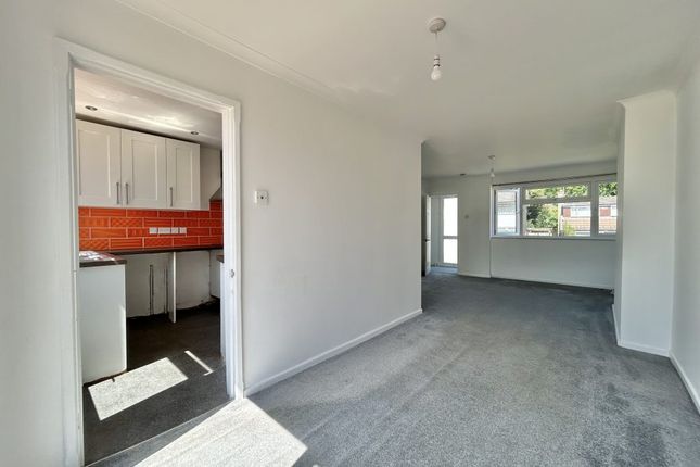 14, Rivers Road, Yeovil photo 3