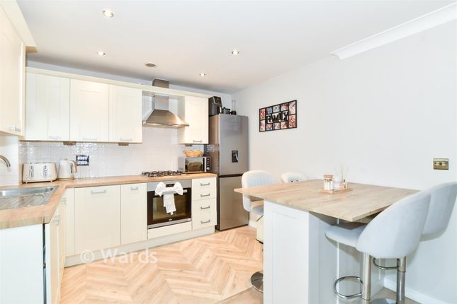 2-bed flat on 65, Ingram Close, Aylesford, £240,000