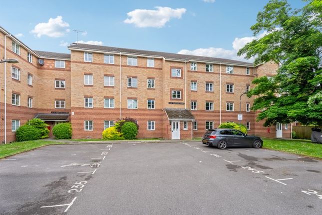 Flat for sale in Princes Gate, High Wycombe