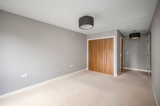 Flat for sale in 1/4 Kimmerghame Drive, Edinburgh