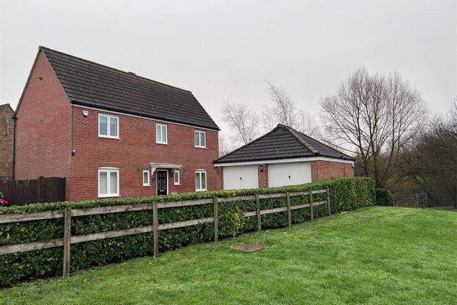 4-bed house on 50, Chaffinch Chase, Gillingham, £418,000