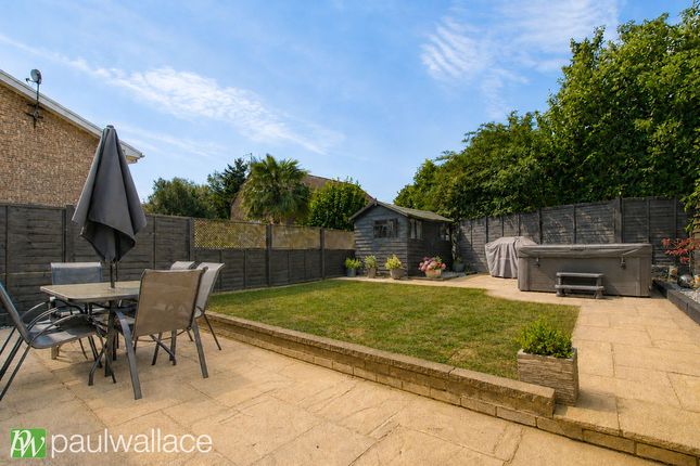 17, Ashbourne Road, Broxbourne photo 4