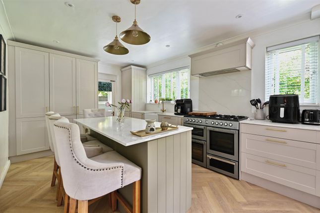 6, Shire Avenue, Fleet photo 2