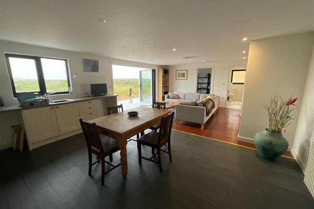 Kitchen/Lounge