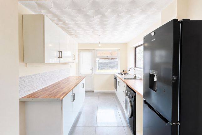 50 Leigh Road, Wigan photo 4