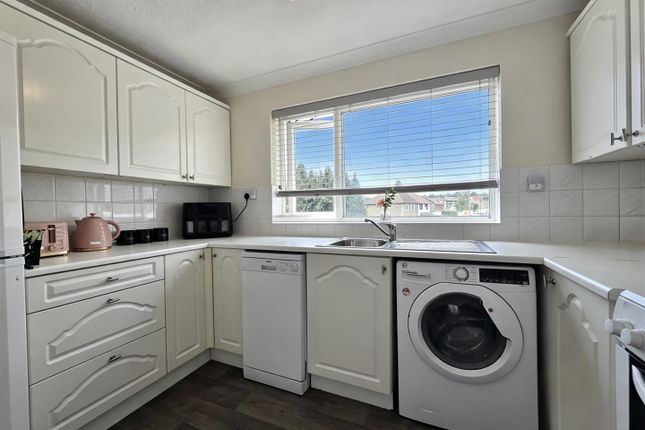 63, Wharf Road, Broxbourne photo 5