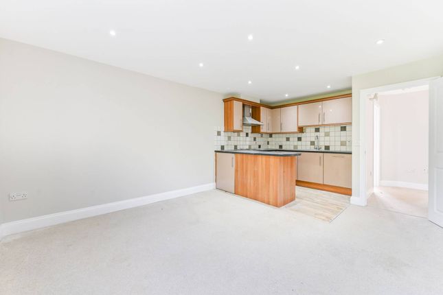 Thumbnail Flat to rent in Addington Road, Croydon, South Croydon