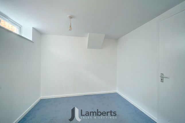 1 School Road, Evesham photo 4