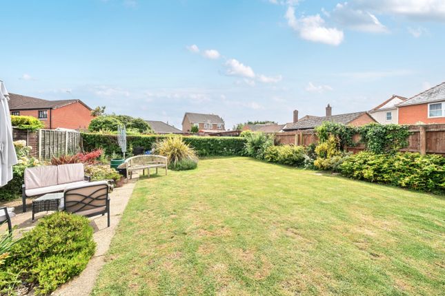 2, Manor Drive, Spalding photo 2