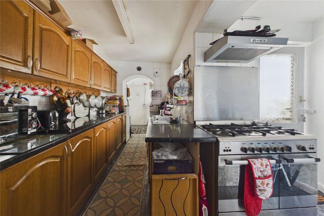 13, Springfield Road, Devon photo 4