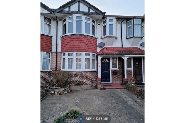 Thumbnail Terraced house to rent in Molesey Road, Hersham