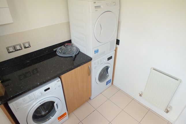 Room to rent in Pascal Crescent, Shinfield, Reading