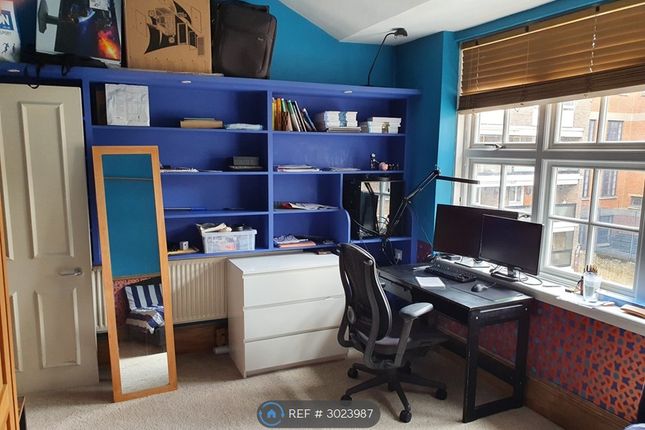 Flat, Boswell Court, London photo 2