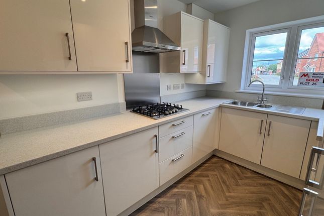 Plot 25 The Juniper, White House Park, Buckenham Road, Attleborough photo 3