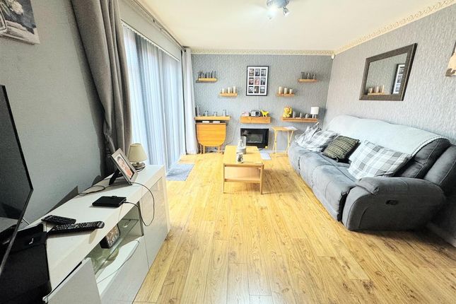 Flat for sale in Wilton Grove, Old Swan, Liverpool