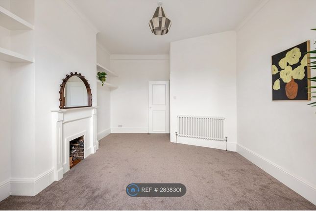 B Selwyn Road, London photo 4