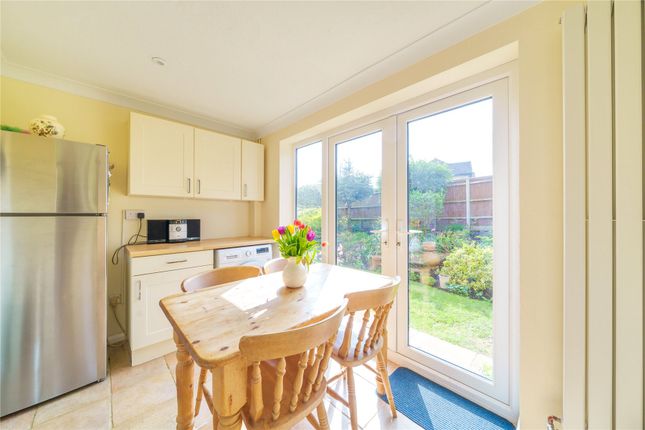 7, Quarry Bank, Surrey photo 4