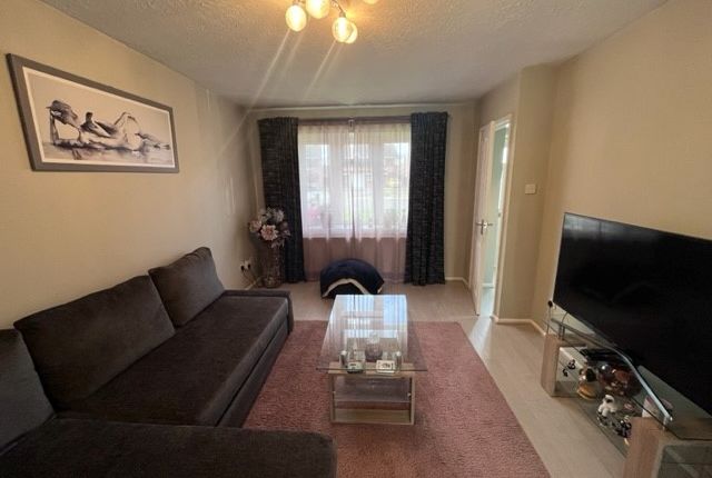 Property to rent in Globe Avenue, Stafford