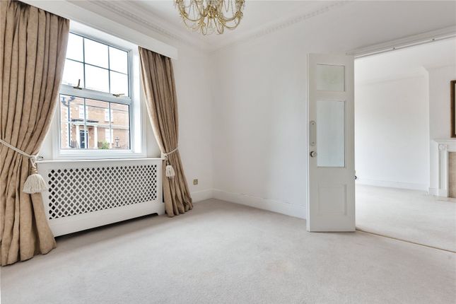 Terraced house to rent in Princess Gate, London Road, Sunninghill, Ascot