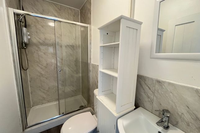 46a, Queens Road, LOWESTOFT photo 5