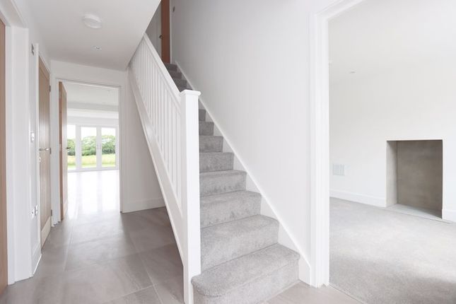 Plot 2 "The Sycamore" Tutein Farm, Grove Lane, Chigwell photo 4