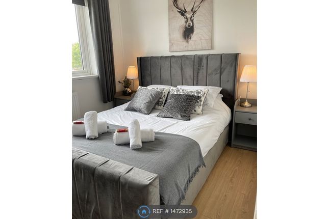 Thumbnail Flat to rent in London Road, Rayleigh