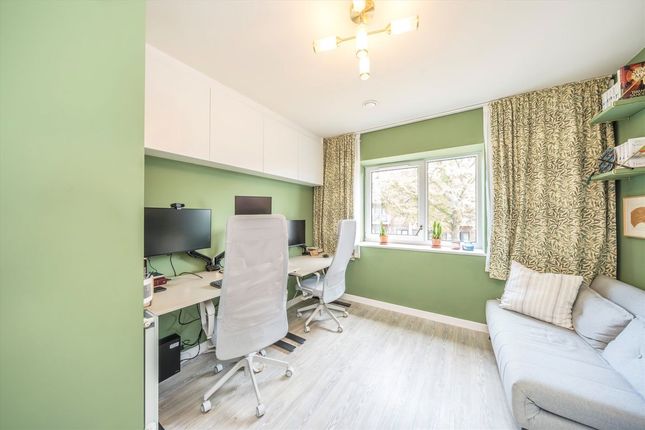 11 Buttercup House, 5, Springfield Drive, London photo 5