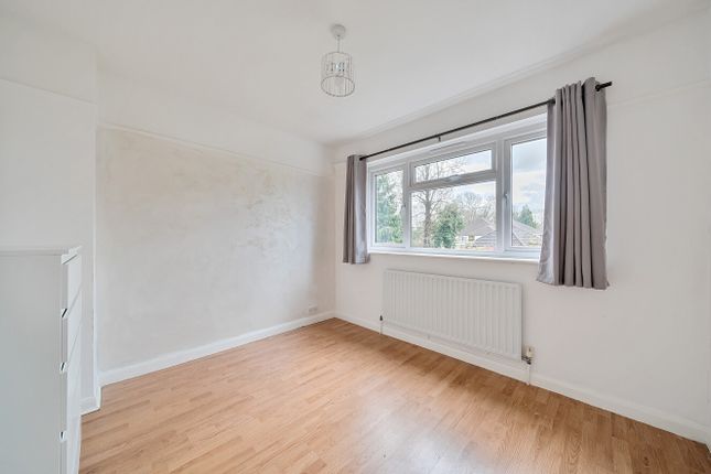 Flat to rent in Shepperton Road, Petts Wood, Orpington