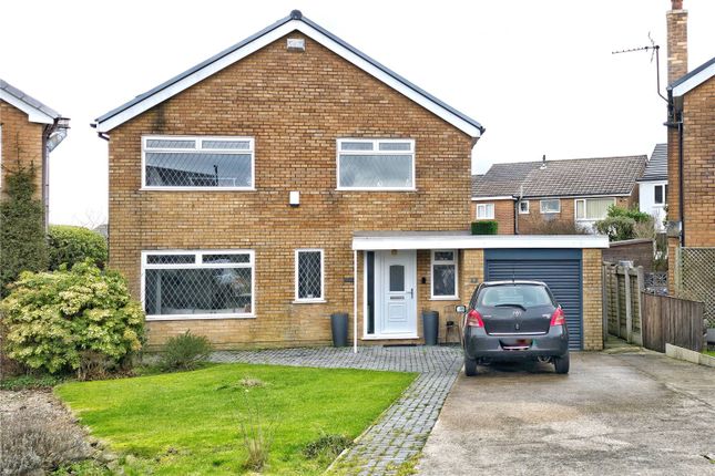 4-bed detached on 5, Ryde Close, Rossendale, £350,000