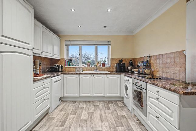 61 Bond Road, Rainham, Kent photo 2