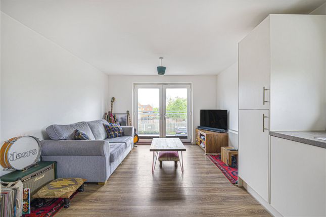 Flat 5, Kirby Heights, 27, Fourier Grove, Kent photo 2