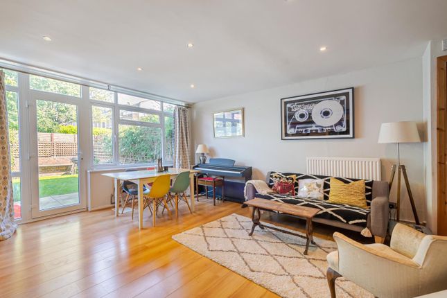 Thumbnail Flat for sale in Chatham Road, London