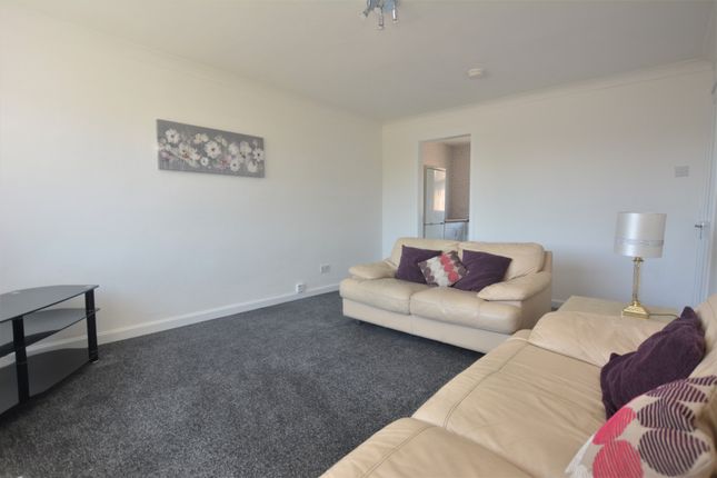 Flat to rent in Ingleston Avenue, Dunipace, Stirling