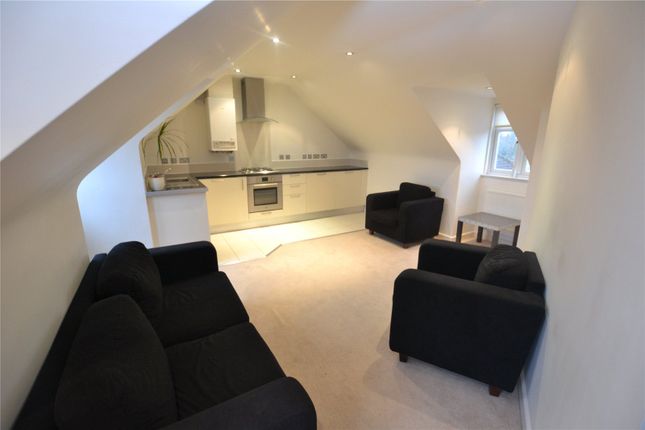 Thumbnail Flat to rent in Parkwood Flats, Oakleigh Road North, Whetstone, London