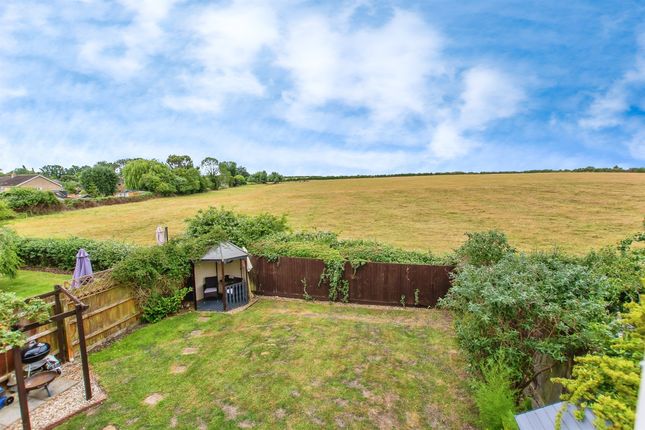 1, Harvest Close, Peterborough photo 3